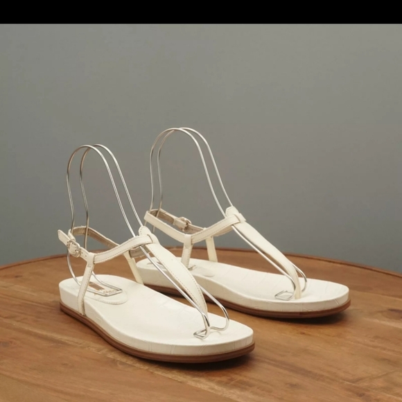 Sam Edleman Womens Naomi Thong leather toe sandal. - Picture 2 of 8